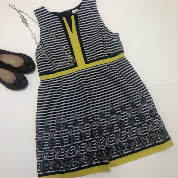 crown & ivy Dresses & Skirts - 🛍Beautiful Crown & Ivy 🍍pineapple print dress 🍍